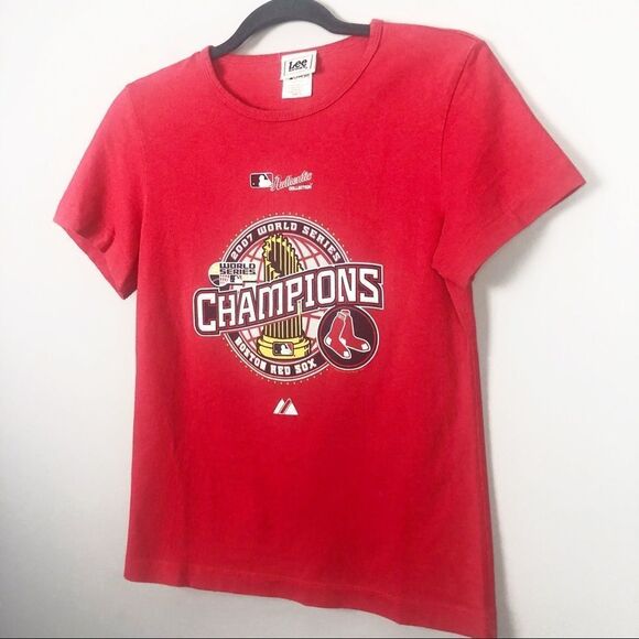 BOSTON RED SOX 2007 Champions Red Short Sleeve Tee Women’s Size Small Boxy - Picture 2 of 5